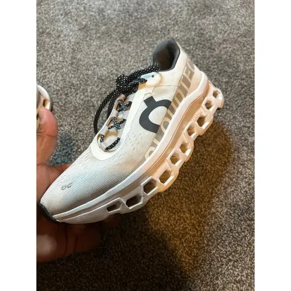 ON Running Cloudmonster womens 9 Running Shoes White Athletic Shoes Cloud - Picture 5 of 5